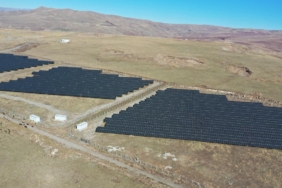 Ağrı'nın güneşi devlet desteğiyle elektrik enerjisine dönüşüyor