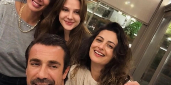 Alina Boz bir anda diziden çıkarıldığını uçakta öğrendi