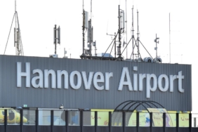 Almanya'da Hannover Havalimanı'nda görülen dron nedeniyle hava trafiği aksadı