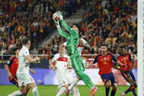 Altay Bayındır: Biz Türkiye'yiz ve sonuna kadar mücadele ederiz!