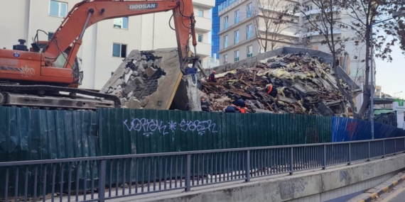 Ankara’da kontrollü yıkımı yapılan bina çöktü