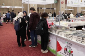 Bahçelievler Kitap Fuarı kapılarını açtı