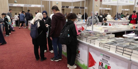 Bahçelievler Kitap Fuarı kapılarını açtı