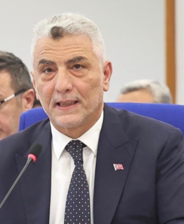 Bakan Bolat: KOBİ'lerimizi, esnafımızı korumak için mücadele sarf ediyoruz