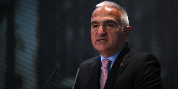 Bakan Ersoy: Yıl sonu 64 milyar dolarlık turizm geliri hedefine emin adımlarla ilerliyoruz