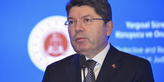 Bakan Tunç’tan suça sürüklenen çocuklar açıklaması