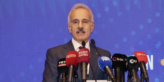 Bakan Uraloğlu: Türkiye’yi geleceğe hazırlayacak yüzlerce projeye imza attık