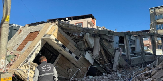 Bakanlık Gebze’deki 7 katlı binanın çökme nedenini açıkladı