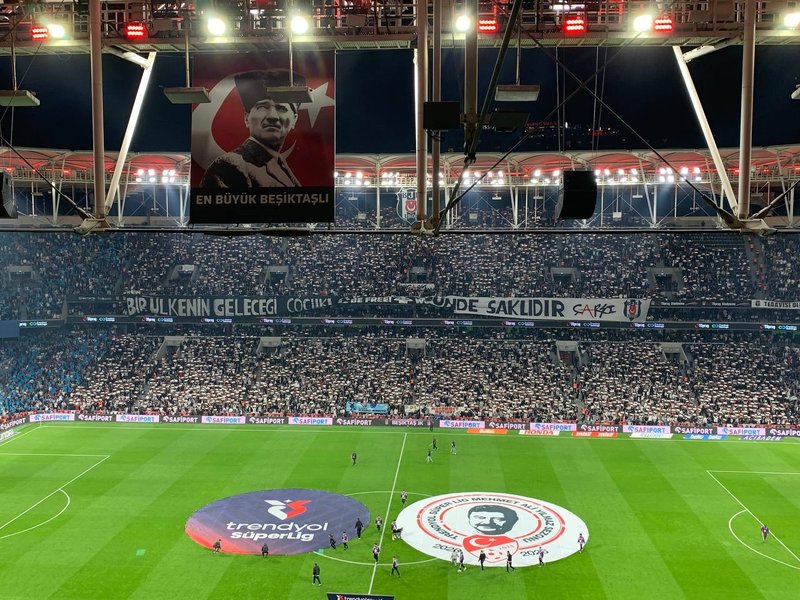 Beşiktaş taraftarları Filistin'i unutmadı