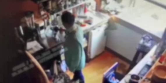 Beyoğlu’nda kahve içen genç mühendis yoğun bakıma alındı