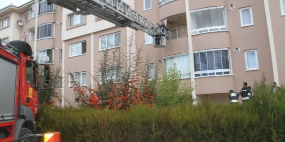 Beyşehir’de binada yangın paniği