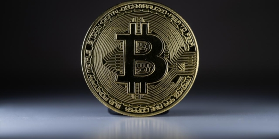 Bitcoin yılbaşından bu yana elde ettiği kazançları sildi
