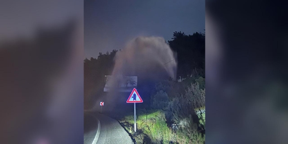 Bodrum’da içme suyu isale hattı patladı, tonlarca su yola aktı