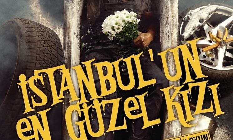 Burak Özçivit'in kariyerinde bir ilk!