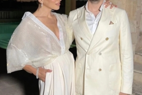 Burcu Esmersoy, eşi Nazım Akmandil'e olan aşkını bu kez çantasına işledi