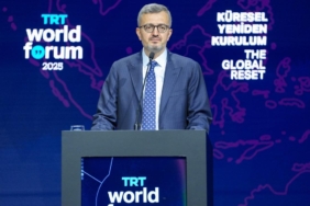 Burhanettin Duran: Ekrandaki bir mesaj sahadaki bir silah kadar güçlü ve tehlikeli olabilir