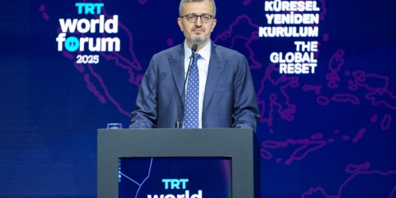 Burhanettin Duran: Ekrandaki bir mesaj sahadaki bir silah kadar güçlü ve tehlikeli olabilir