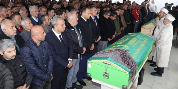 Cansız bedenleri 9. günde bulunan anneoğul toprağa verildi