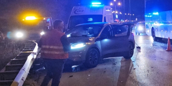 Çorum’da otomobil ile hafif ticari araç çarpıştı: 4 yaralı