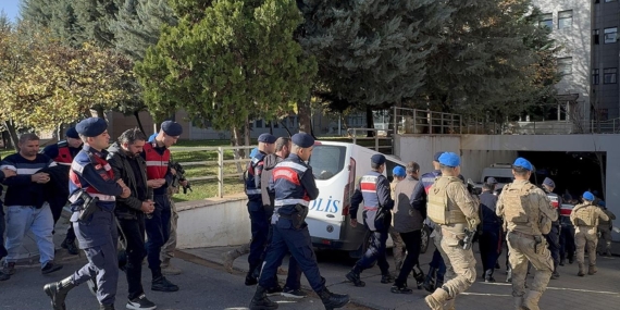 DEAŞ’a finansman sağladığı iddia edilen 13 şüpheli gözaltında