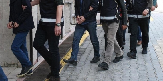 Diyarbakır merkezli 11 ilde dolandırıcılık operasyonu: 28 zanlı tutuklandı