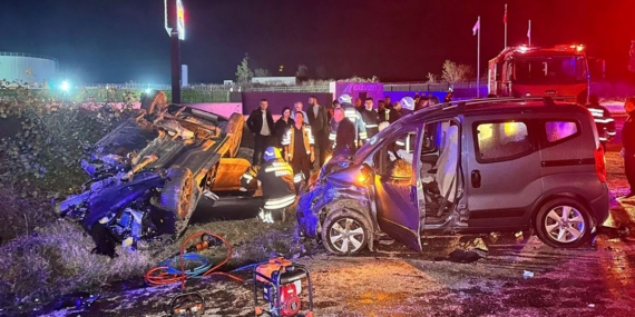 Edirne’de zincirleme kaza: 1 ölü, 2 yaralı
