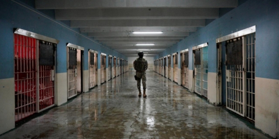 Ekvador’da bir cezaevinde 27 mahkum ölü bulundu