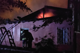 Erzincan'da ev yangını: 2'si çocuk 4 kişi kurtarıldı