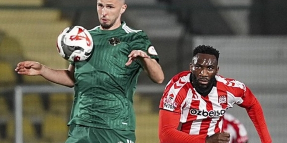 Esenler Erokspor konuk ettiği Özbelsan Sivasspor’u mağlup etti