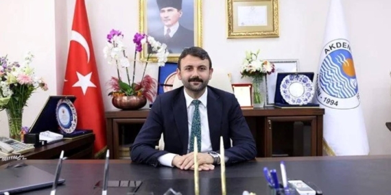 Eski Akdeniz Belediye Başkanı Sarıyıldız tahliye edildi