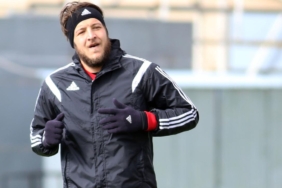 Eski futbolcu Batuhan Karadeniz hakkında yasa dışı bahisten kırmızı bülten kararı