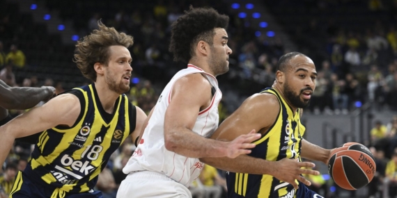 Fenerbahçe Beko Almanya’da Hapoel Tel Aviv’i devirdi! Kanarya EuroLeague’deki 6. galibiyetini aldı