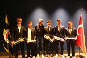 Fenerbahçe'de 5 imza birden!