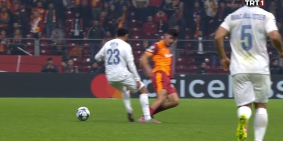 Galatasaray’a kötü haber! Arda Ünyay’a kırmızı kart!