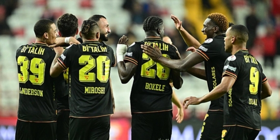 Göztepe, Antalyaspor deplasmanında 5 dakikada geri döndü!