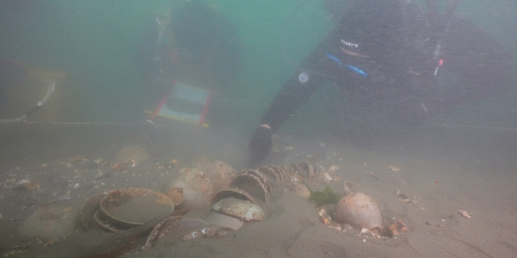Güney Kore’nin batı kıyısında 600 yıllık kargo gemisi gün yüzüne çıkarıldı
