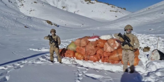 Hakkari’de 378 kilogram, Ağrı’da 773 litre uyuşturucu madde ele geçirildi