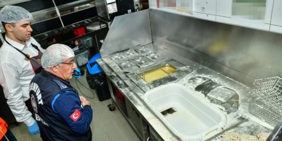 Hijyen kurallarını çiğneyen restorana en üst sınırdan ceza