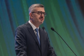 İletişim Başkanı Duran, A Milli Erkek Basketbol Takımı'nı kutladı