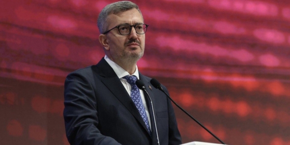 İletişim Başkanı Duran, Sezai Karakoç’u andı