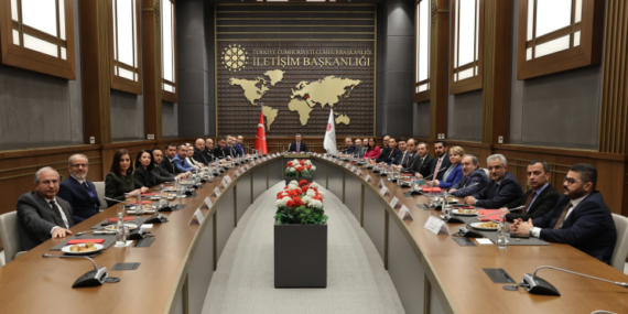 İletişim Başkanı Duran, Türkiye Basın Federasyonu heyetini kabul etti