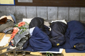 İngilterede evsizlik krizi keskin şekilde arttı: Yerel yönetimler mücadele edemiyor