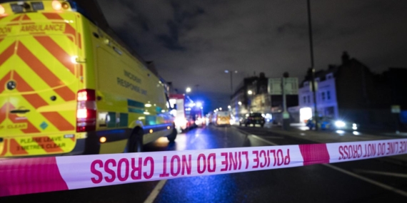 İngiltere’de trende bıçaklı saldırı: 2 gözaltı