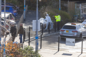 İngiltere'de trende bıçaklı saldırı