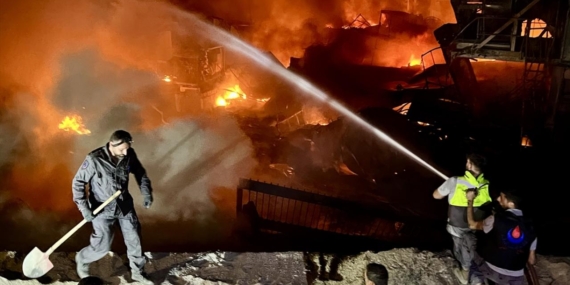 İşgalci İsrail, Lübnan’ın güneyindeki 2 beldeye hava saldırısı düzenledi