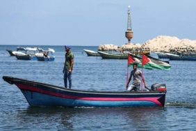 İsrail, Gazze Limanının batısında 5 Filistinli balıkçıyı alıkoydu