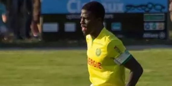 İstanbul – Sarıyer’de AVM’de Senegalli milli futbolcu Papy Djilobodji’ye silah çekip şemsiye fırlattı