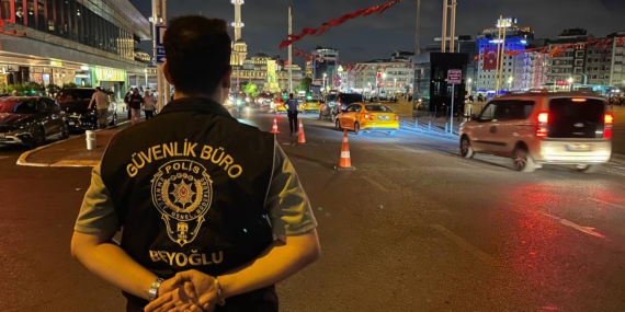 İstanbul’da huzur uygulaması: 1022 gözaltı