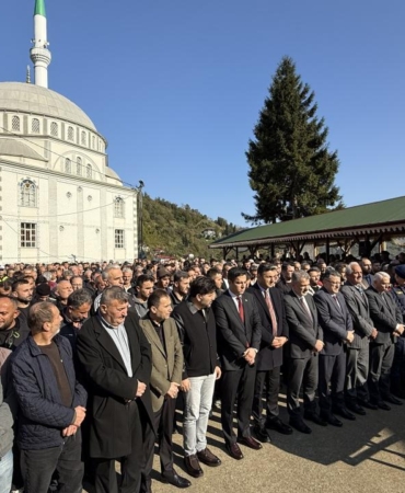 İstanbul'da metro inşaatındaki kazada hayatını kaybeden işçi cenazesi defnedildi
