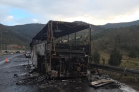 İstanbulİzmir Otoyolu'nda öğrencileri taşıyan otobüste yangın çıktı
